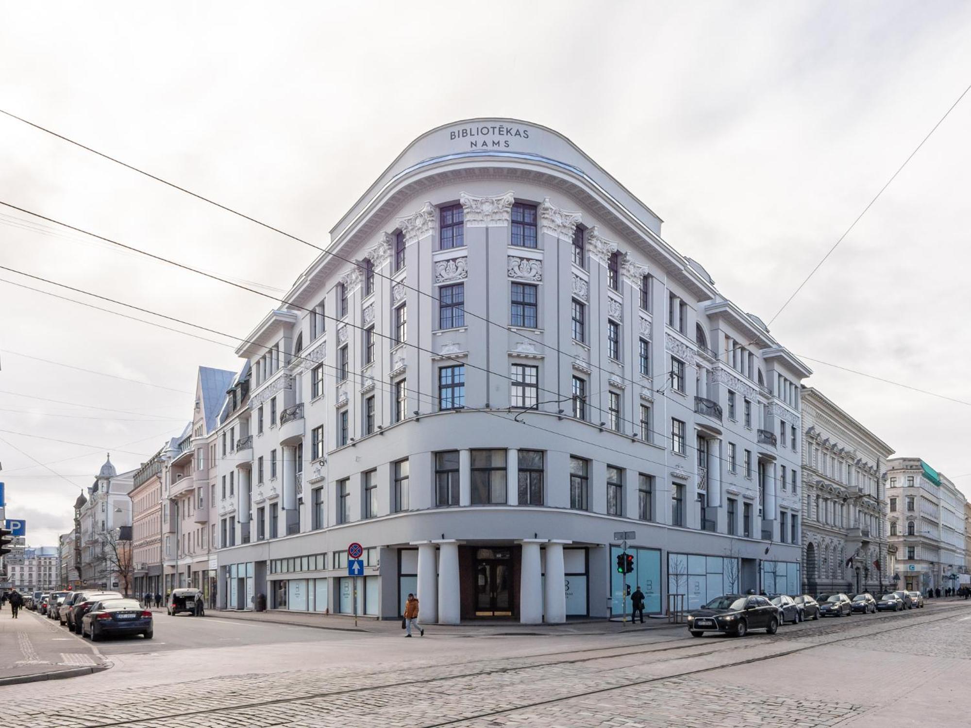 Quiet Former Library By Innorental Huoneisto Riika
